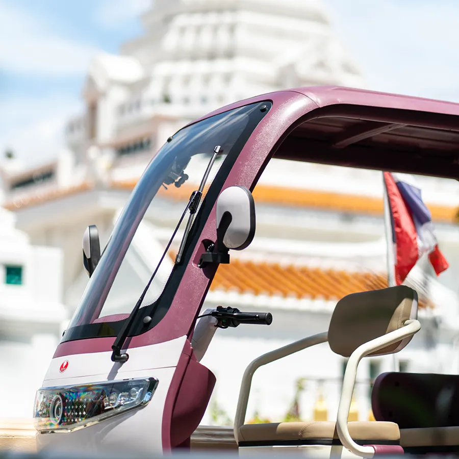 หลังคาโพลิเมอร์เสริมลอน แข็งแรงทนแดดฝน